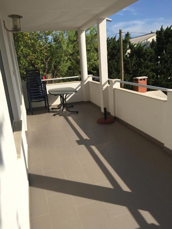 Tomo Apartment Starigrad Paklenica Exterior foto